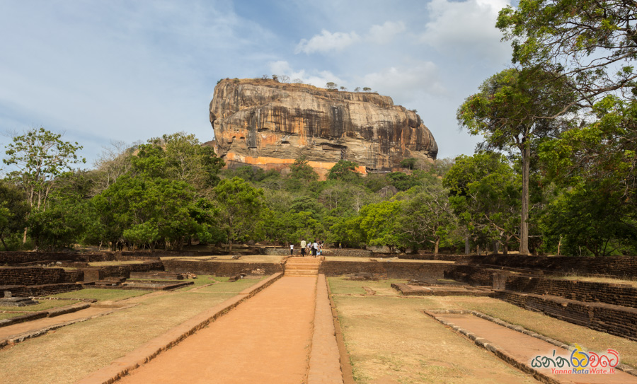 Sigiriya Lion Rock Fortress garden
