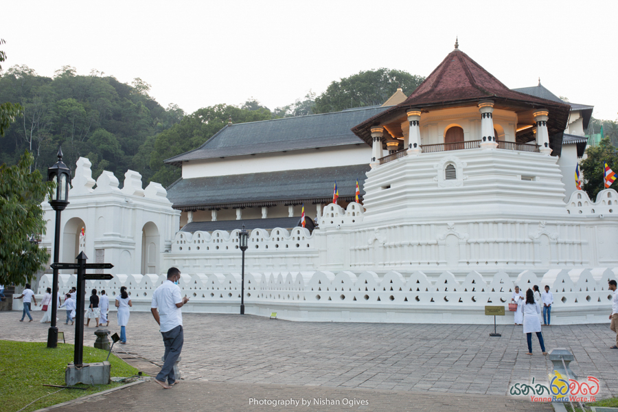 Temple of the Tooth Kandy 