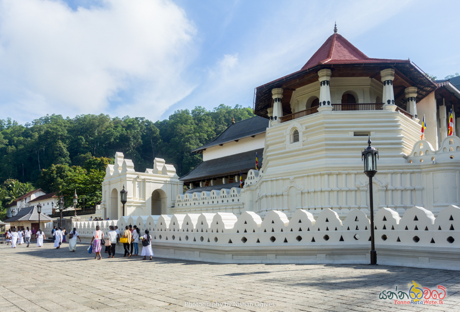 Temple of the Tooth Kandy 